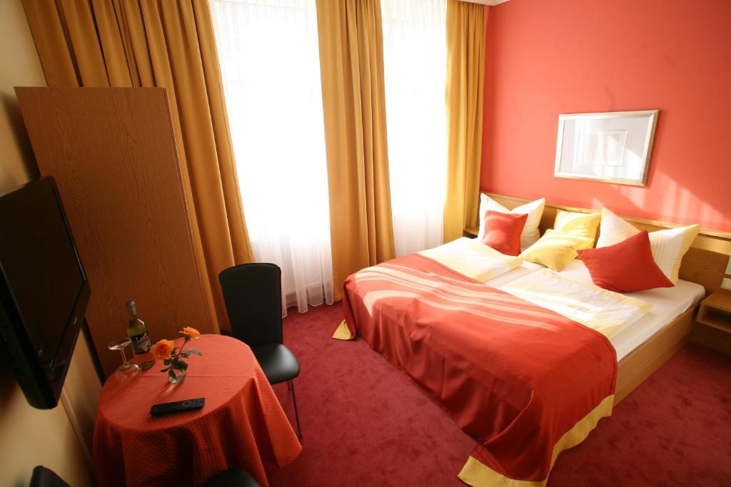 Hotel Am Kuhbogen Hof  Rom bilde